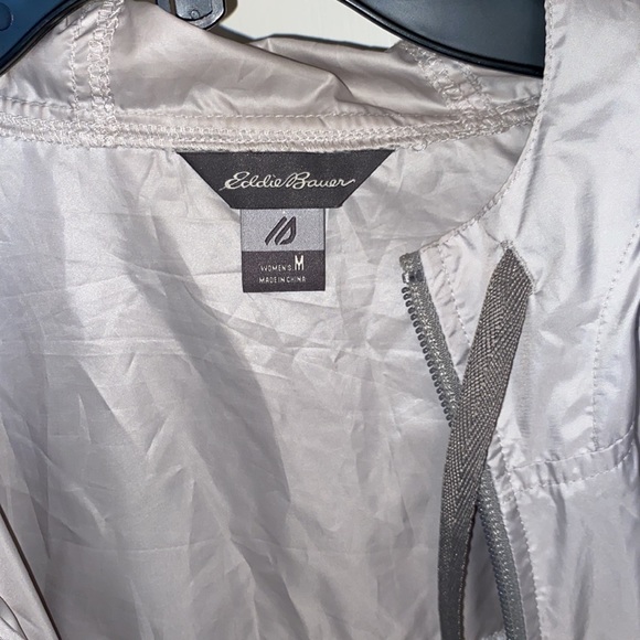 grey and white eddie bauer wind breaker - Picture 3 of 3